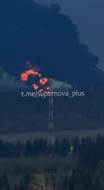 RU POV: An oil pipeline pumping station near Perm is on fire after a drone attack
