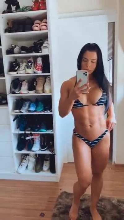 Eva Andressa