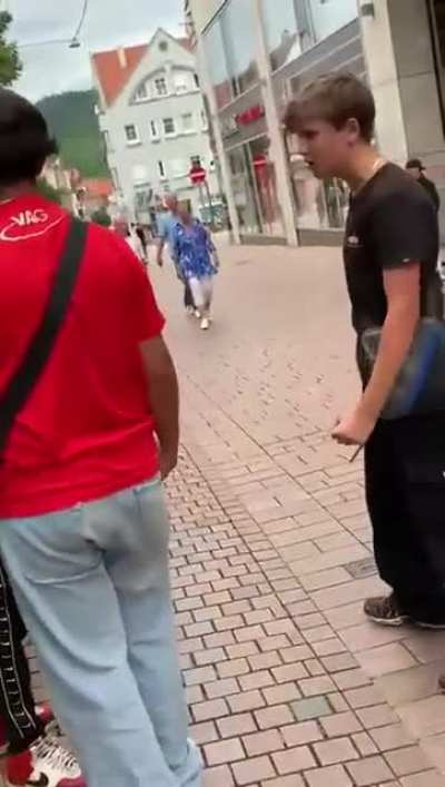 2 12 to 13 year olds herass and punsh 2 other 12 and 13 year old kids on the street