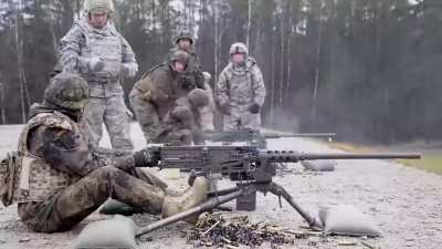 It's a machine gun!