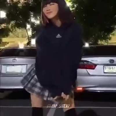 Quero ve um ser transcendental fornecer todos os links em que aparece uma mina nesse v&iacute;deo.
