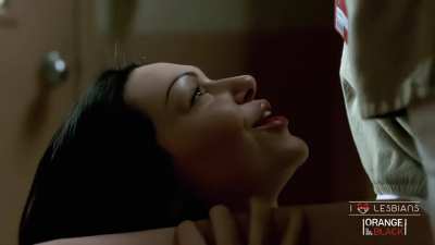 Orange Is The New Black: Taylor Schilling &amp; Laura Prepon (s01e10) *AI ENHANCED &amp; NO MUSIC*