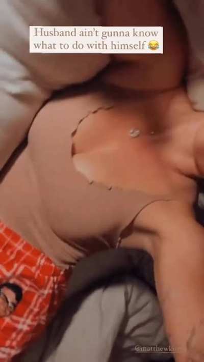 Hilary Duff in bed