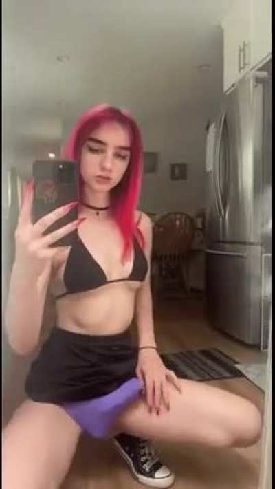 What an extremely hot shemale body. wdyt? 😜