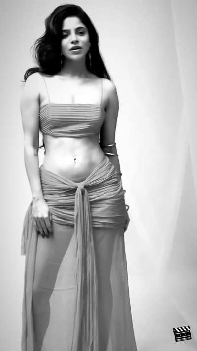 Divya Bharathi 🔥