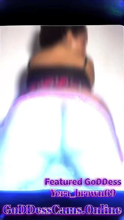 Our GoDDess ✨Yera_brown69✨ and her lovely natural curves will be going LIVE soon. Don't keep her waiting Gentlemen. Take her private and Enjoy your Interactive Experience 🍑💦