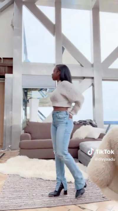Love to watch her walk away 