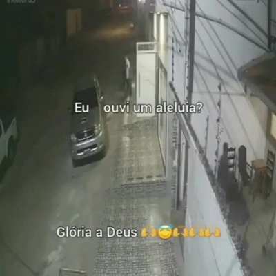 Ateu 0 x 1 deus