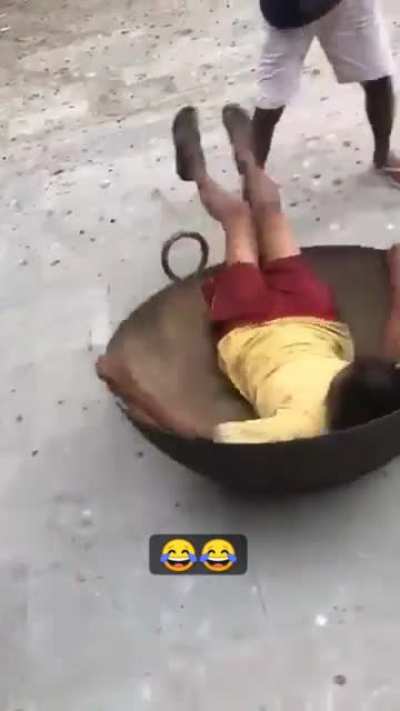 😂