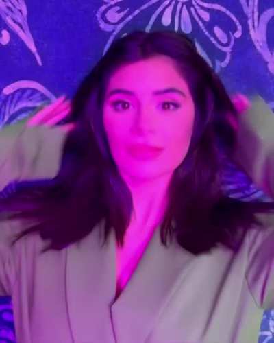 Green Queen 2