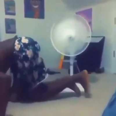 Don&rsquo;t know the origin of the video but I thought it was funny