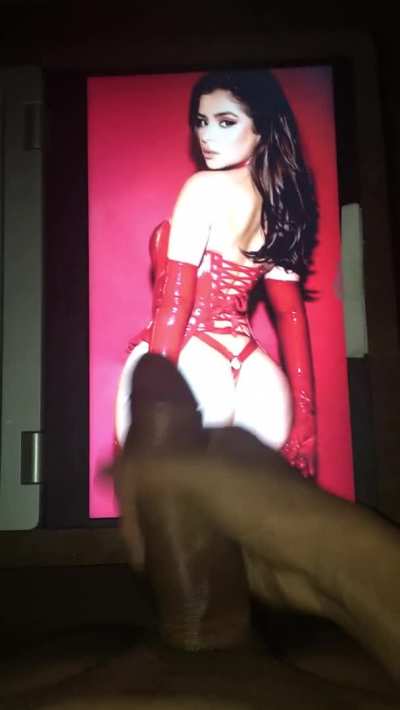 Exploded all over Demi Rose&rsquo;s fat ass and beautiful face