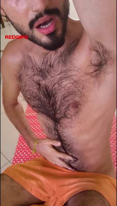 Sweaty hairy pits
