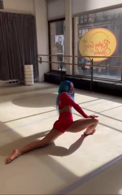 Working on her flexibility 🔥