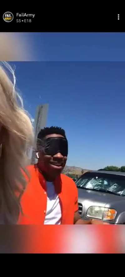 I saw this clip on snapchat i just had to post it here :)