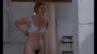 Valeria Bruni Tedeschi in Oublie-moi (1994)