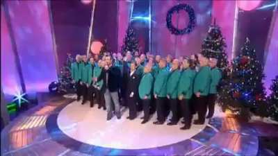 Robbie Williams sings White Christmas with Ant &amp;amp; Dec