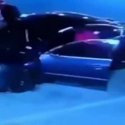 🚗