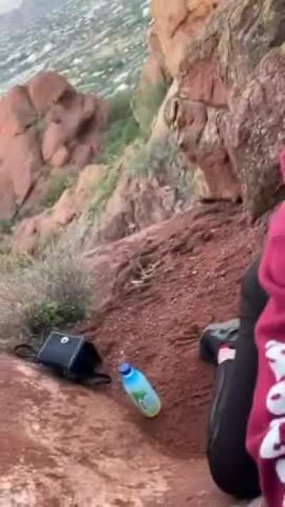 What your gf is really doing when she&rsquo;s on a hike with a &ldquo;friend&rdquo;