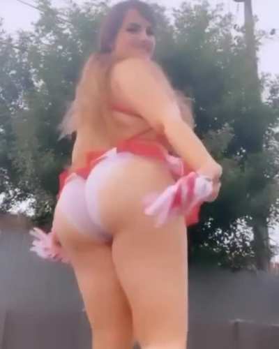 😳
