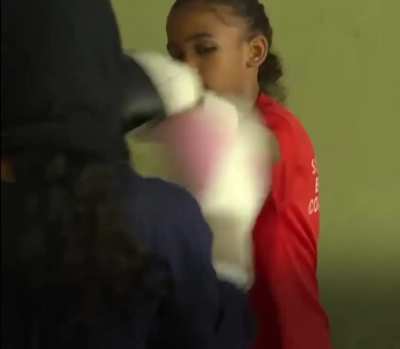 Coming from the poorest background didn&rsquo;t stop her from being one of Muay&rsquo;s top rising stars. Porntip Khamthongphanow, from the slums of Bangkok, trains intensively with dedication in order to achieve desirable results. She is convinced that boxing saved 