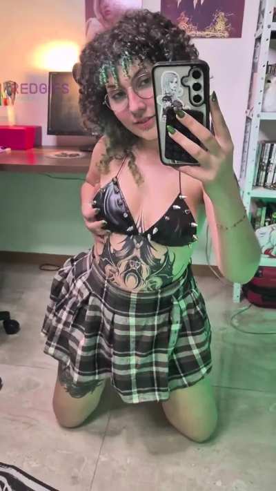 Join me for a giggle and a wiggle