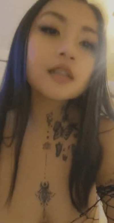 channeling my 90s goth anime girl