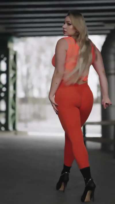 🧡