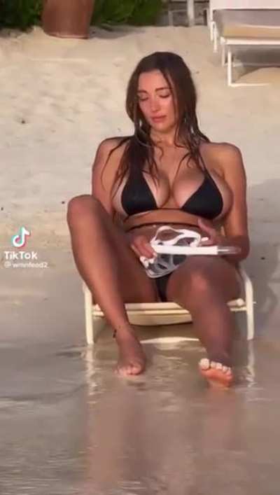 Daily Dose Of ThotzZ #27