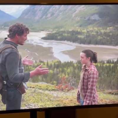 Pedro Pascal messing up the final scene