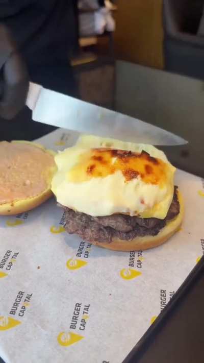 cu&aacute;nto es demasiado queso en una hamburguesa???