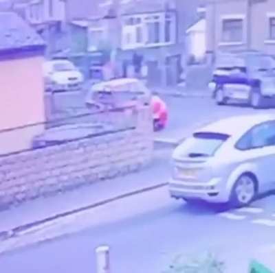 He went that way officer!