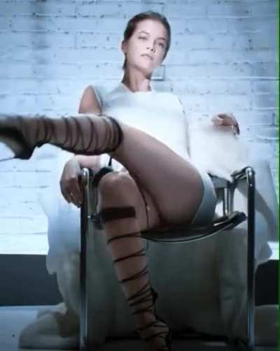 Barbara Palvin loves to tease