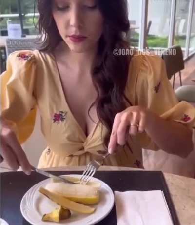 😋