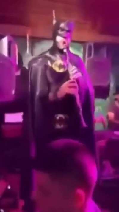 &Ouml;fff yapıyosun bu işi Bruce abe