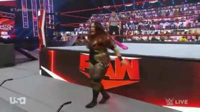 WWE Raw - Nia Jax "MY HOLE"