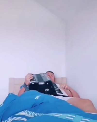 Hold my accordion