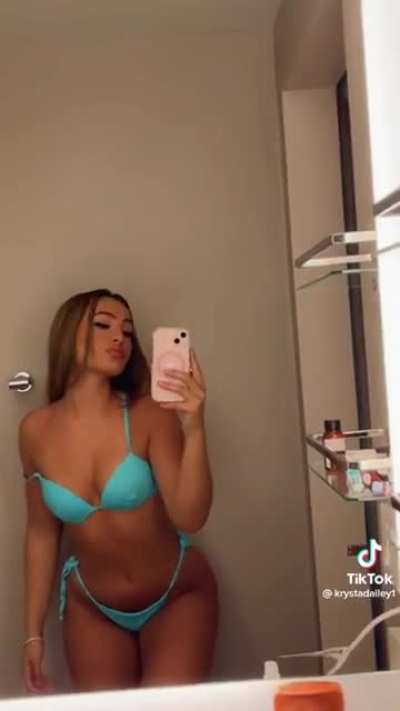 I couldn&rsquo;t just pick one video. Her page is 🔥 @krystadailey1