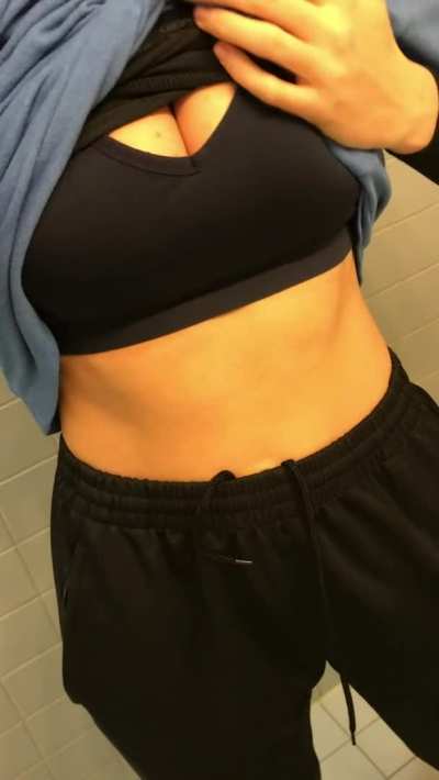 Got horny while work&hellip; i hope my stepdad dont see this... is it too on reddit 🥺