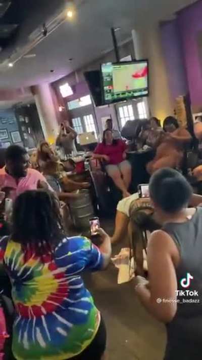A very outmatched twerking competition