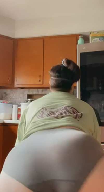 watch it go round &amp;amp; round &amp;amp; round...