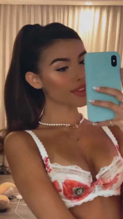 Madison Beer knows she&rsquo;s hot