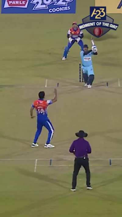 Virat Kohli's six against Haris Rauf in 144p