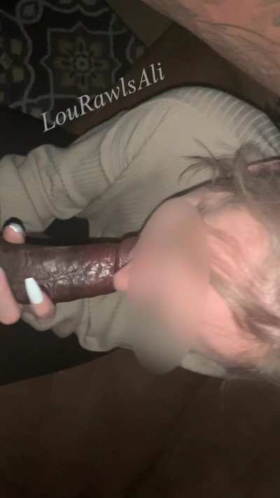 &ldquo;Shawty wanna lick, lick, lick, lick, lick me like a lollipop&rdquo;