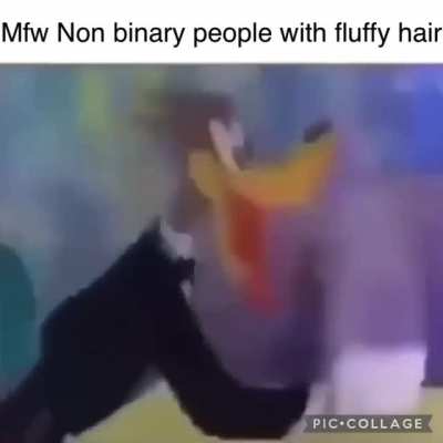 When the curly hair go fluff 😳
