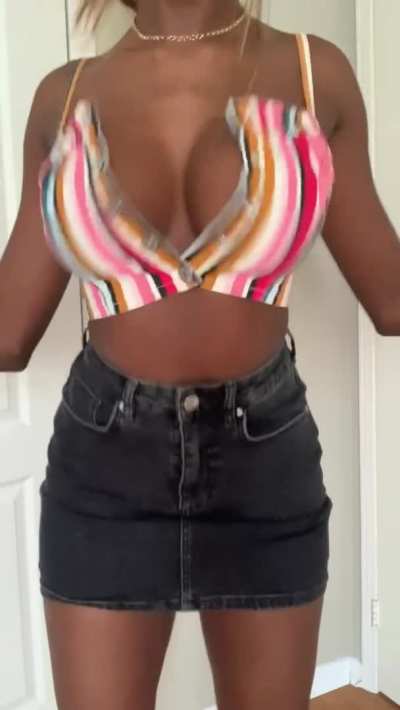 Morning! Here&rsquo;s some boobies for you