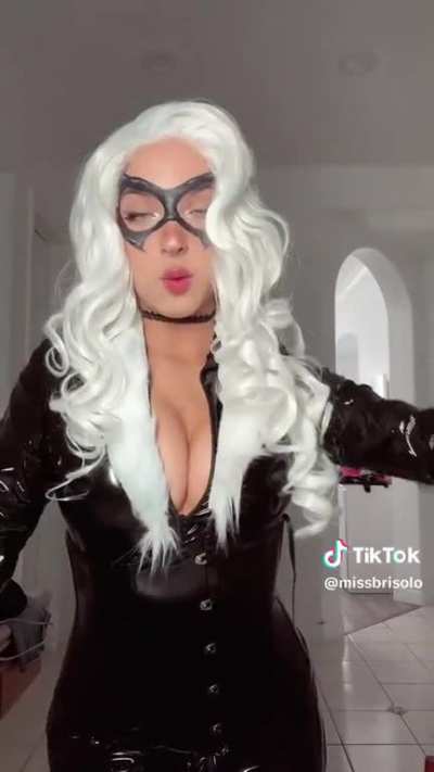 The Cat is back