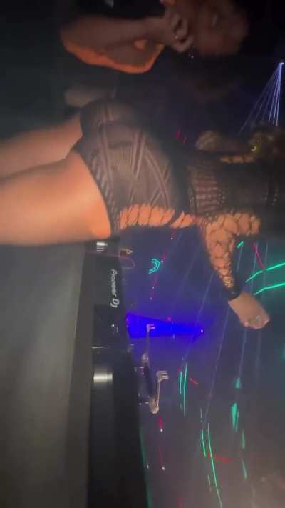 🤤🍑