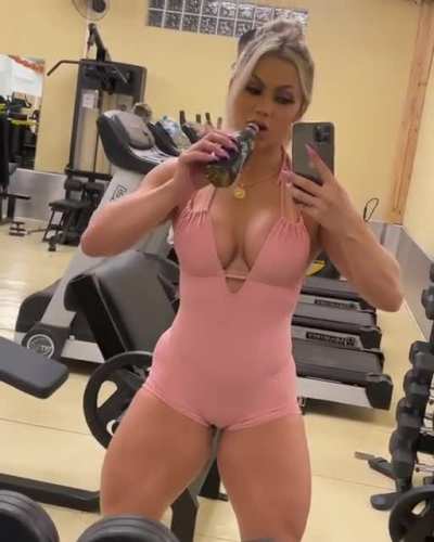 Tight gym cloth