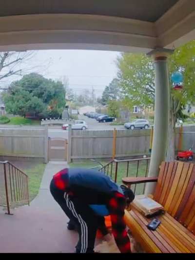 Delivery drivers, what can&rsquo;t they do 🥹🥲😅